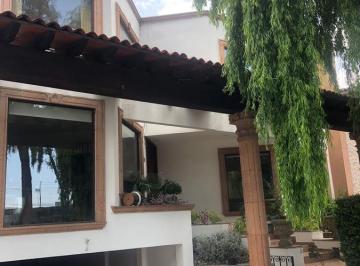 Casa en condominio · 690m² · 4 Recámaras · 8 Estacionamientos · Casa en Condominio en Ex Hacienda Barbosa, Zinacantepec