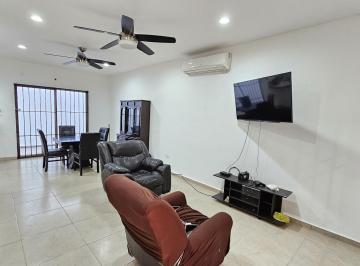 Casa · 160m² · 3 Recámaras · 2 Estacionamientos · Casa Semi Amueblada con Alberca Brisas del Carrizal