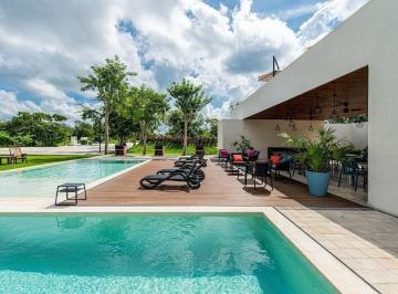 Casa en condominio de 4 habitaciones, Conkal · Venta Casa con Alberca Privada en Mérida 4 Recámaras