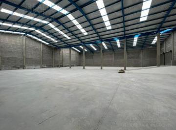 Bodega comercial · 1600m² · 8 Estacionamientos · Bodega Industrial en Renta en Santa Catarina
