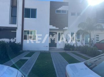 Casa en condominio · 195m² · 3 Recámaras · 2 Estacionamientos · Casa en Venta Grand Juriquilla Queretaro