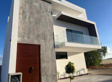 Casa de 4 habitaciones, Pachuca · Casa Nueva con Roof Garden, 4 Recámaras y Estudio | Privada con Vigilancia | 10 Min de Zona Plateada