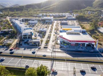 Local comercial , Monterrey · Local en Renta | Plaza Omnia, Carr. Nacional