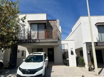Casa de 3 habitaciones, García · Renta de Casa Amueblada en Valle de Cumbres Sector Albaneses Garcia