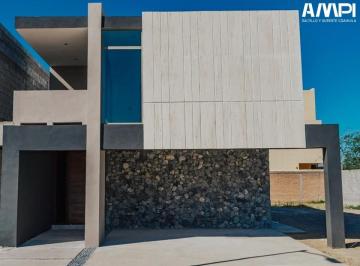 Casa de 3 habitaciones, Saltillo · Casas en Venta. Casa de Piedra, Norte de Saltillo