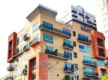 Fachada · Penthouse con Balcón Alrededor. Roof Privado. 3 Estacionamientos y Bodega