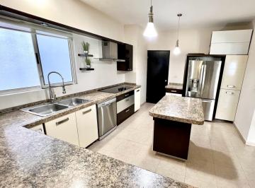 Casa de 3 habitaciones, Monterrey · Casa en Venta en Contry Sur, Monterrey, N. L.