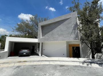 Casa · 408m² · 4 Recámaras · 3 Estacionamientos · Casa en Ventas, Caleras Residencial