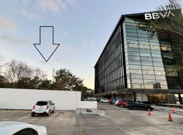 Terreno comercial , Mérida · Terreno en Renta en Esquina en Periférico Norte, Alado de Torre Black de Bbva