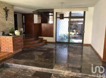 Casa · 406m² · 3 Recámaras · 3 Estacionamientos · Casa en Venta en Circuito Interior Juan Pablo II Puebla
