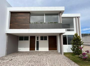 Casa · 399m² · 4 Recámaras · Renta Casa de 4 Recamaras en La Campiña del Bosque