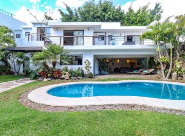 Casa , Cuernavaca · *casa en Vista Hermosa, Fracc Leñeros con Alberca Propia y Jardín 576 M²a 5 Min de City Market