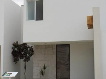 Casa · 172m² · 4 Recámaras · 2 Estacionamientos · Casa en Venta Al Poniente de Aguascalientes Amk