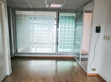 Oficina · 400m² · 6 Recámaras · Oficina en Renta Av Aguascalientes 413, 400 m²