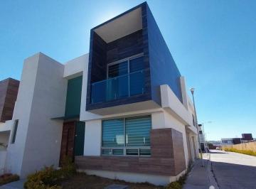 Casa · 240m² · 3 Recámaras · 2 Estacionamientos · Se Vende Casa en Fracc Villa Elisa, Zona Plateada, Pachuca, Hidalgo