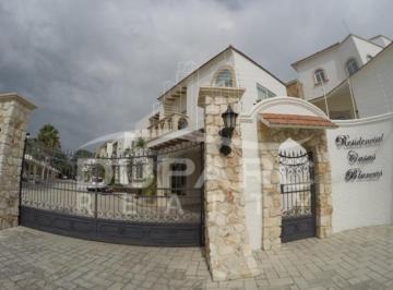 Casa de 3 habitaciones, Carmen · Casa Amueblada Residencial Casas Blancas