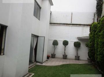 Casa · 325m² · 4 Recámaras · 4 Estacionamientos · Casa - Lomas Hipódromo
