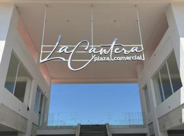 Local comercial · 65m² · Local en Plaza La Cantera
