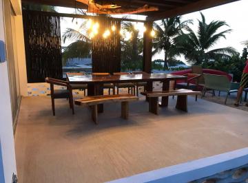 Casa · 230m² · 3 Recámaras · 2 Estacionamientos · Departamento en Planta Baja Frente Al Mar en Venta 3 Recamaras