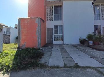 Casa · 90m² · 3 Recámaras · 1 Estacionamiento · Casa en Las Palmas Tunzingo Cond. y