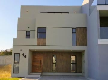 Casa de 3 habitaciones, Tlajomulco de Zúñiga · Espectacular Casa con Acabados de Lujo en Uno de Los Mejores Condominios del Sur