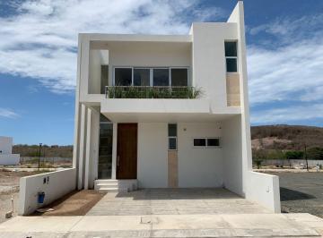 Casa · 249m² · 3 Recámaras · 2 Estacionamientos · Casa en Venta en Pacifico Hills