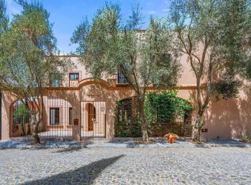 8744aa13b6121ba892ee91502498d7ea37740525ec16b855455731ce0bcf7676 · En Venta Casa en San Miguel de Allende – Cerca del Centro, Terraza y Cochera
