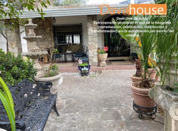 Casa de 3 habitaciones, Monterrey · Casa Venta Las Diligencias, Carretera Nacional, Monterrey