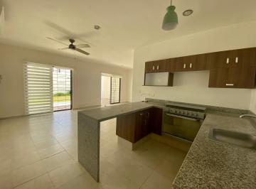 Casa de 2 habitaciones, Mérida · Casa en Renta, de 2 Recámaras, en Residencial Floresta, Sin Muebles.