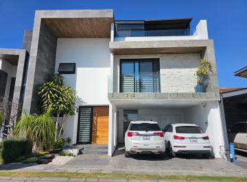 Casa de 3 habitaciones, Puebla · Casa en Venta en Bosques de Zavaleta