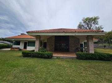 Casa de 4 habitaciones, Tlajomulco de Zúñiga · Casa en Club de Golf Santa Anita, Tlajomulco de Zuñiga