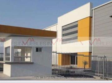 Nave industrial · 12928m² · 95 Estacionamientos · Nave Industrial en Renta en Palmiras