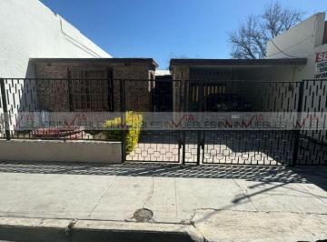 Casa · 232m² · 3 Recámaras · 1 Estacionamiento · Casa en Venta en Cadereyta