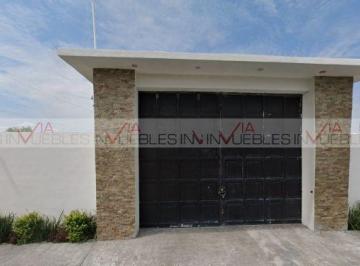 Rancho · 136m² · 2 Estacionamientos · Rancho en Venta en Ciénega de Flores Centro