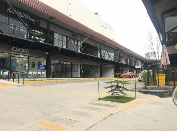 Local en centro comercial de 40 habitaciones, Xalapa · Locales en Plaza Comercial en Boulevar Lázaro Cárdenas en Xalapa Veracruz