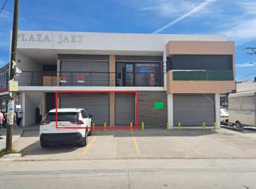 Local comercial , Soledad de Graciano Sánchez · Local Comercial por Av San Pedro (Frente La Unidad Administrativa Municipal de Soledad)