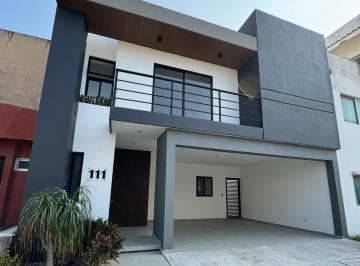 Casa de 3 habitaciones, Alvarado · Casa en Venta Nueva en Fracc Lomas del Sol