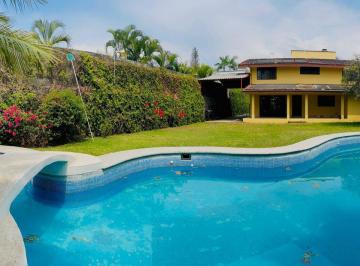 Casa · 4 Recámaras · Casa Sola en Lomas de Cortes, Cuernavaca, Morelos.
