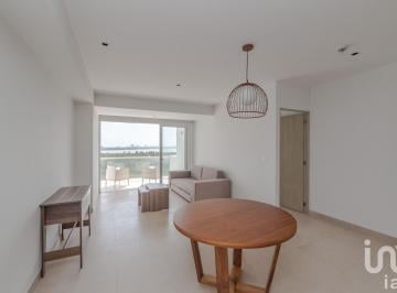 Departamento · 167m² · 3 Recámaras · 2 Estacionamientos · Venta de Departamento Pent House en Malecón Américas