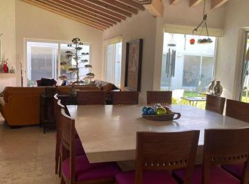Casa · 540m² · 3 Recámaras · 6 Estacionamientos · Vendo Casa en Ampliacion Huertas El Carmen en Queretaro