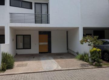 Casa en condominio de 3 habitaciones, Zapopan · Casa en Renta en Coto Senda Cerca de Las Lomas