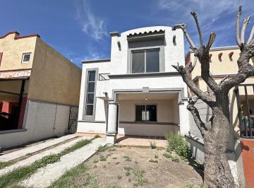 Casa de 3 habitaciones, Saltillo · Casa en Renta en Hacienda San Rafael