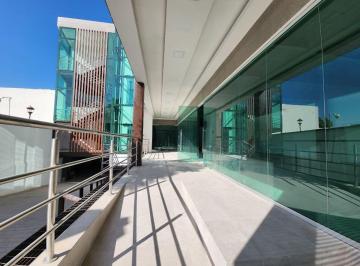 Local en centro comercial , Querétaro · Local en Renta en Planta Alta en Plaza Comercial, a un Lado del Mercado Escobedo