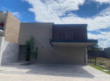 Casa de 3 habitaciones, Querétaro · Casa en Venta en Lomas del Campanario IV, Qro