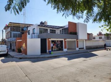 Inmueble productivo urbano de 1 habitación, Tultepec · Local Comercial a Pie de Calle en Renta.