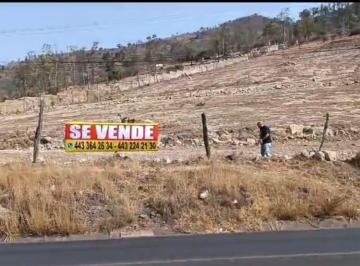 Terreno comercial , Morelia · Venta de Terreno Junto Al Centro de Adiestramiento Militar.