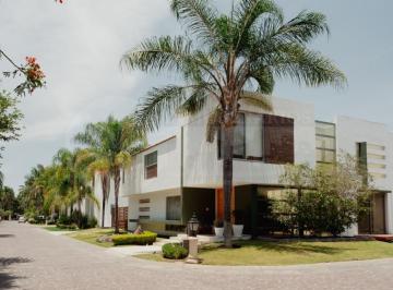 Casa de 4 habitaciones, Zapopan · Casa en Venta Valle Real, Zapopan, Jalisco