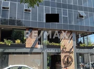 Local comercial · 200m² · Local en Renta - (4)