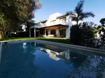Casa de 4 habitaciones, Emiliano Zapata · Bonita Propiedad con Encantador Jardín!
