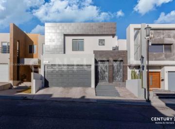 Casa · 306m² · 3 Recámaras · 2 Estacionamientos · Casa en Venta, Misión del Valle, Chihuahua